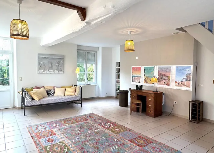 度假居 La Maison De Charme - Calme - Grand Jardin - Jeux