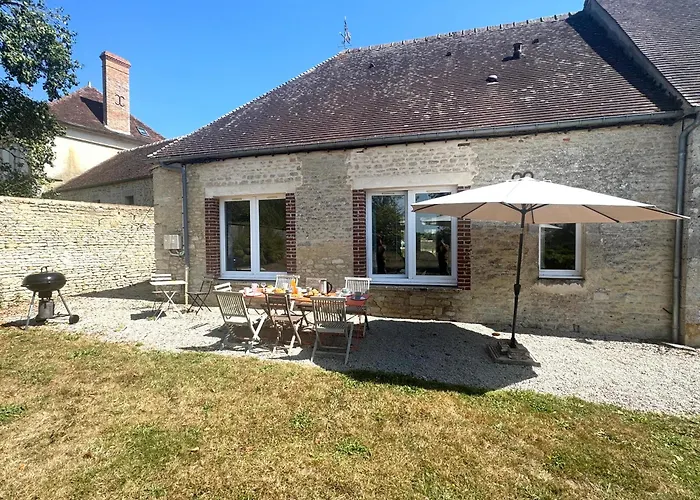 度假居 La Maison De Charme - Calme - Grand Jardin - Jeux Sevigny (Orne)